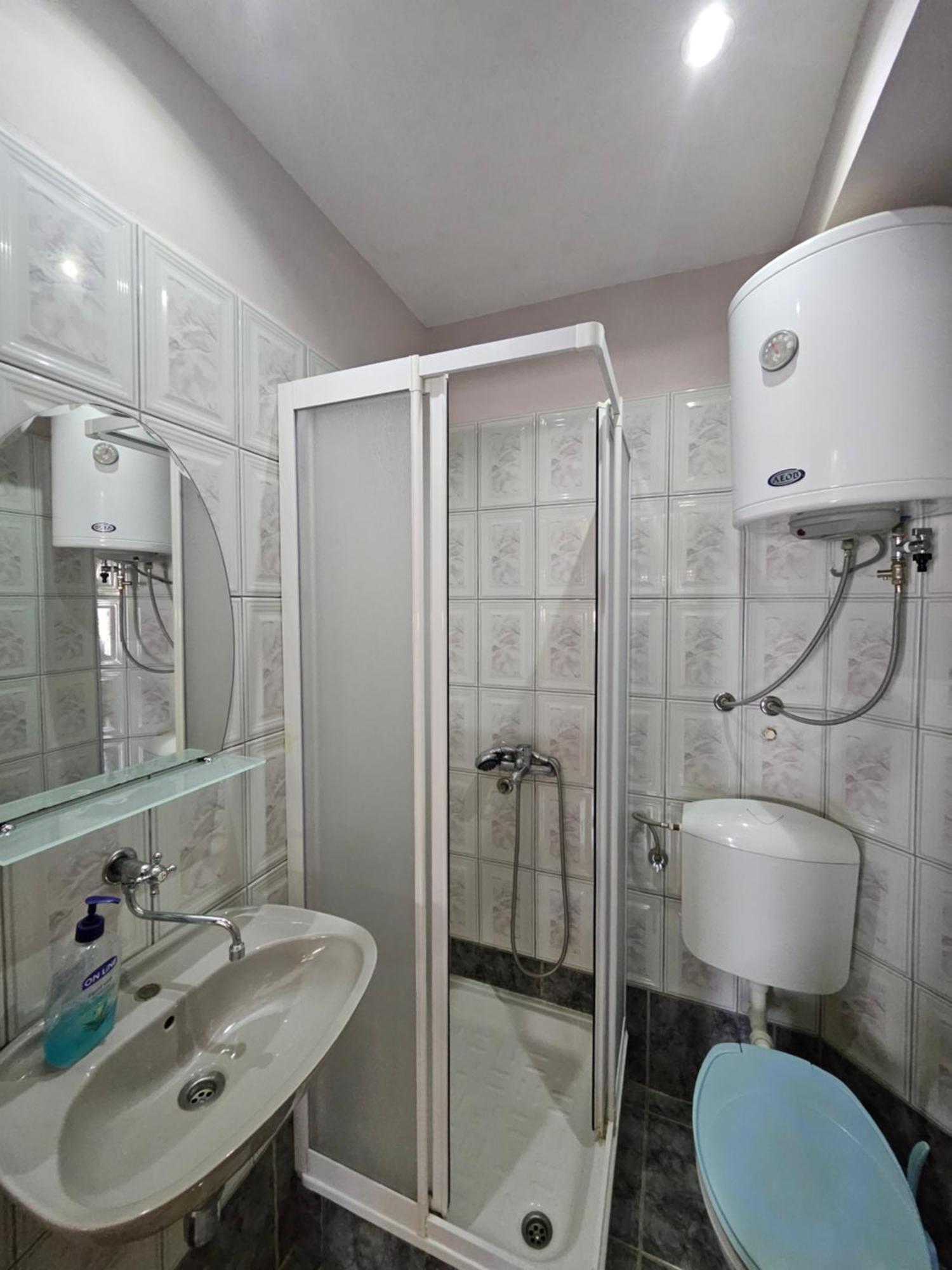 Villa Altiparmak Resen Esterno foto